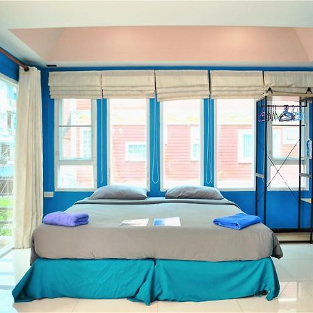 Patong Bgw Phuket Hostel מראה חיצוני תמונה