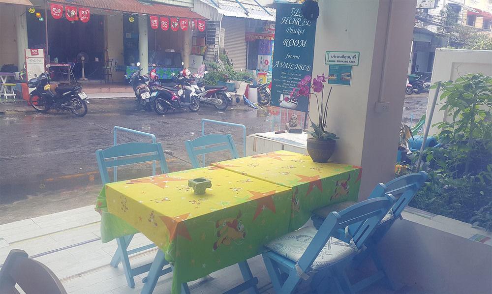 Patong Bgw Phuket Hostel מראה חיצוני תמונה