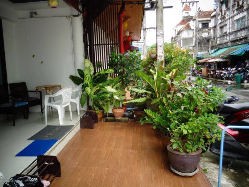 Patong Bgw Phuket Hostel מראה חיצוני תמונה