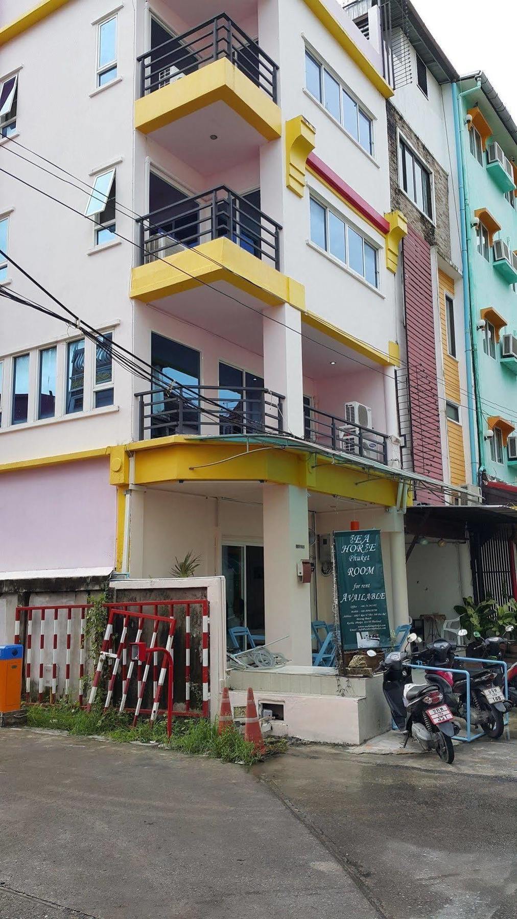 Patong Bgw Phuket Hostel מראה חיצוני תמונה