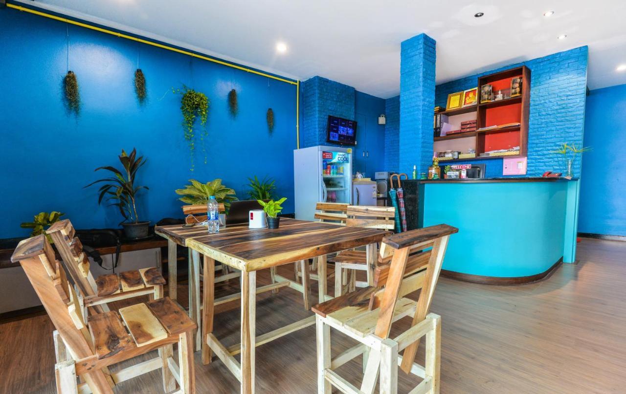 Patong Bgw Phuket Hostel מראה חיצוני תמונה