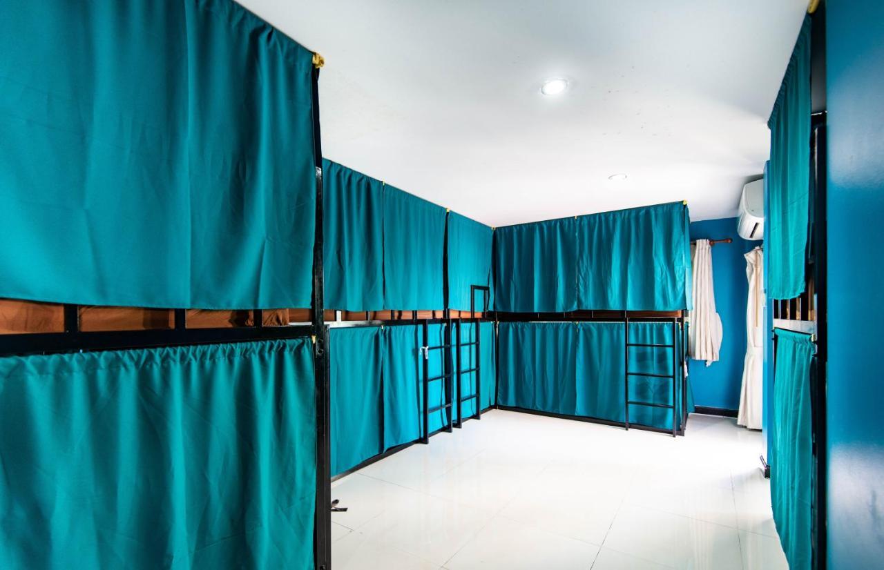 Patong Bgw Phuket Hostel מראה חיצוני תמונה