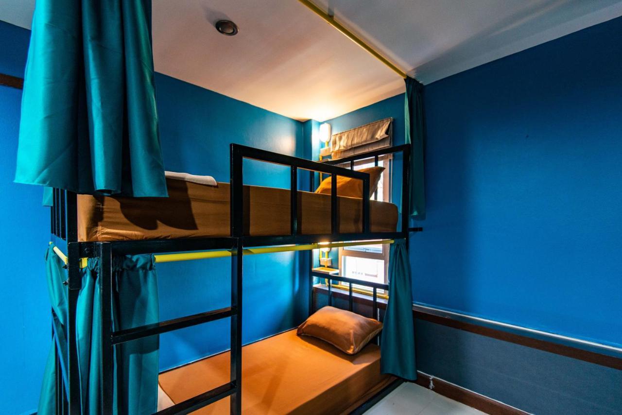 Patong Bgw Phuket Hostel מראה חיצוני תמונה
