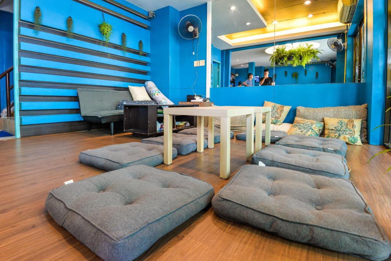 Patong Bgw Phuket Hostel מראה חיצוני תמונה