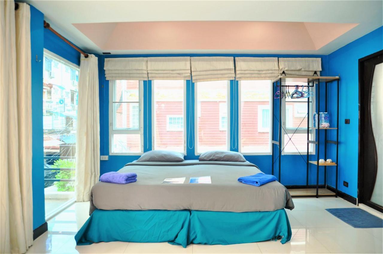 Patong Bgw Phuket Hostel מראה חיצוני תמונה